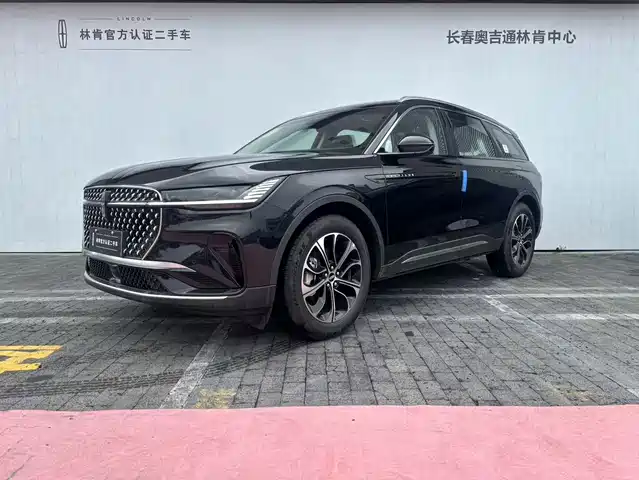 Lincoln Nautilus 2026 2.0T 4WD Luxury Edition