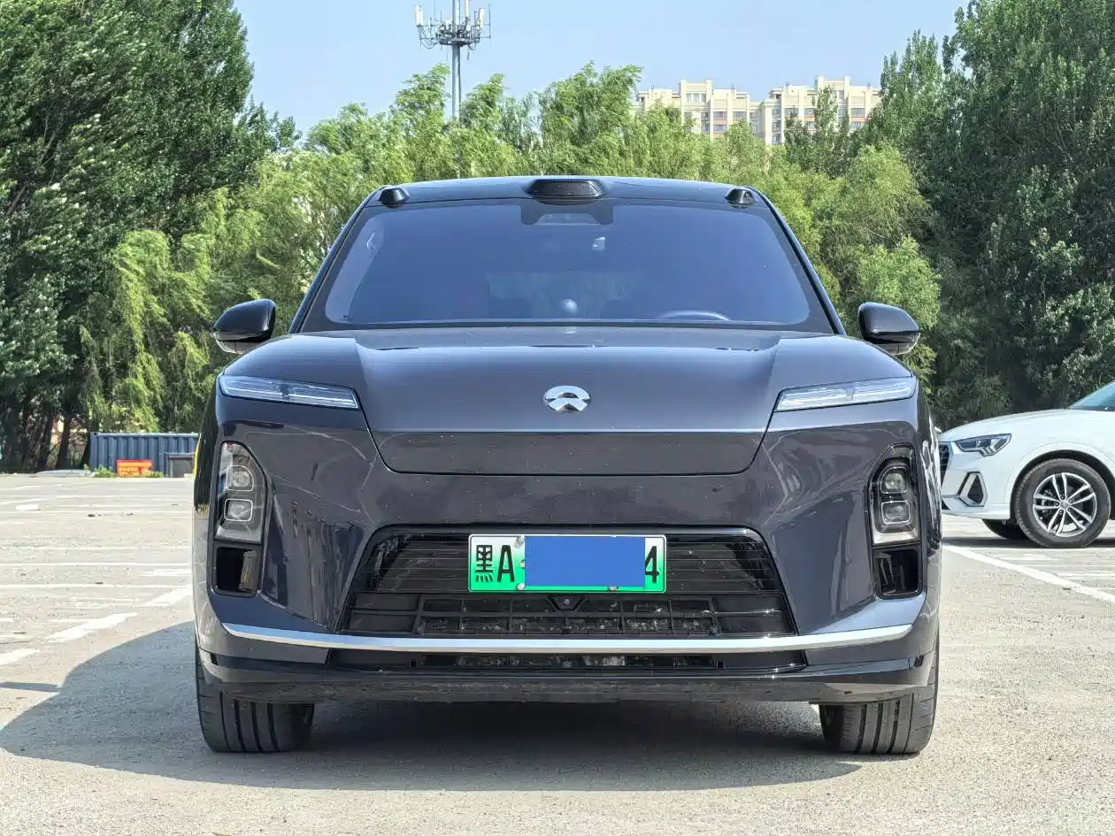 NIO ES8 2025 Base Model