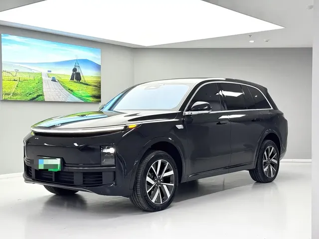 Li Auto Li L8 2023 Pro