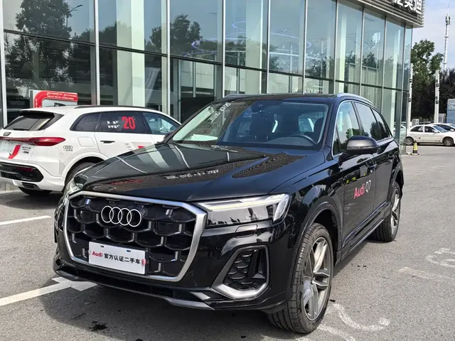 Audi Q7 2024 45 TFSI quattro S line Sport