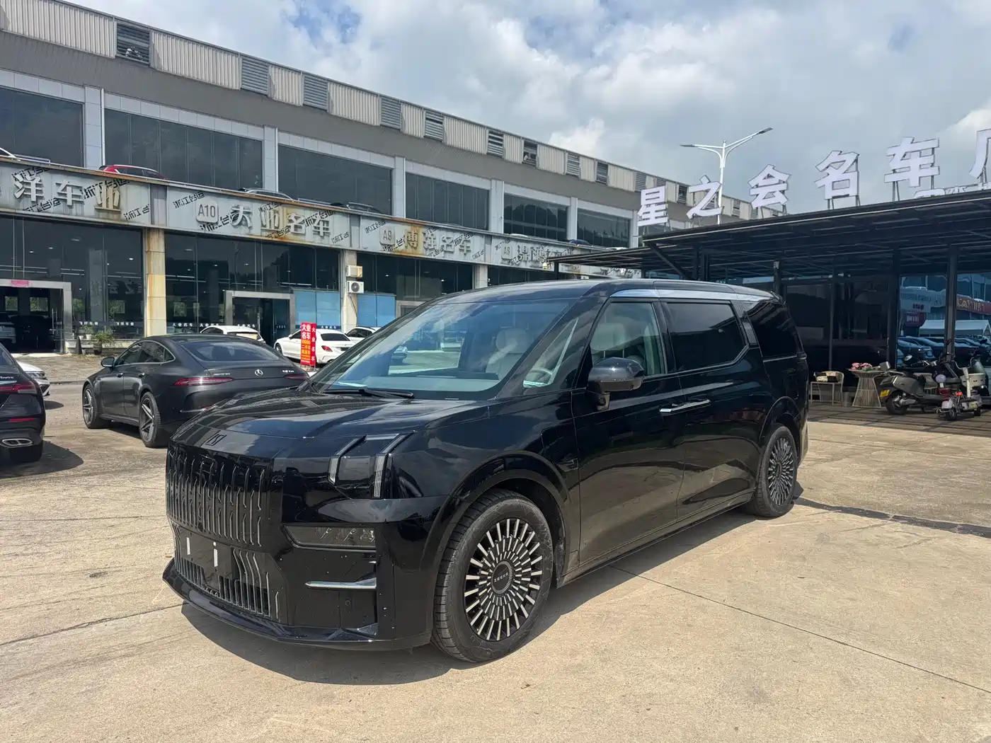 ZEEKR 009 2022 Facelift WE Edition