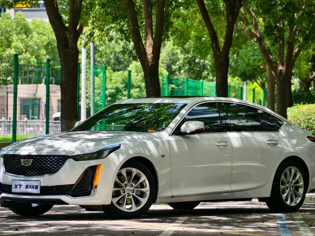 Cadillac CT5 2022 28T Luxury (Standard)