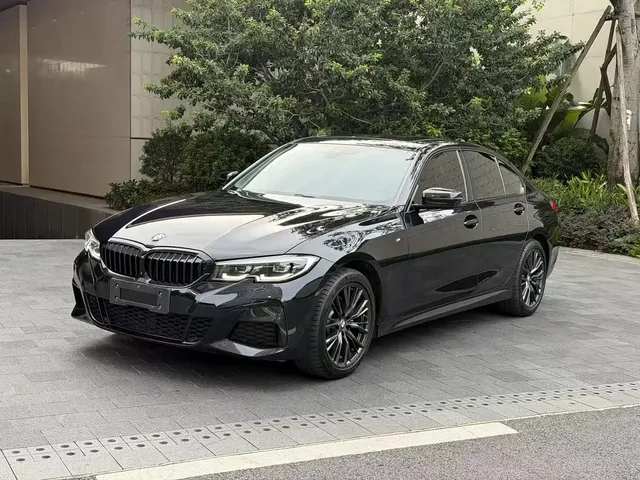 BMW 3 Series 2020 330i M Sport Blackout Package