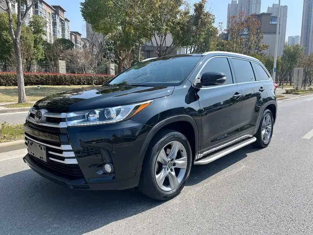 Toyota Highlander 2021 2.0T FWD Luxury 7-Seater