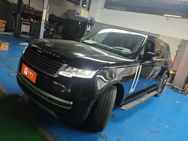 Land Rover Range Rover 2023 3.0 L6 400PS Exemplary Long Wheelbase