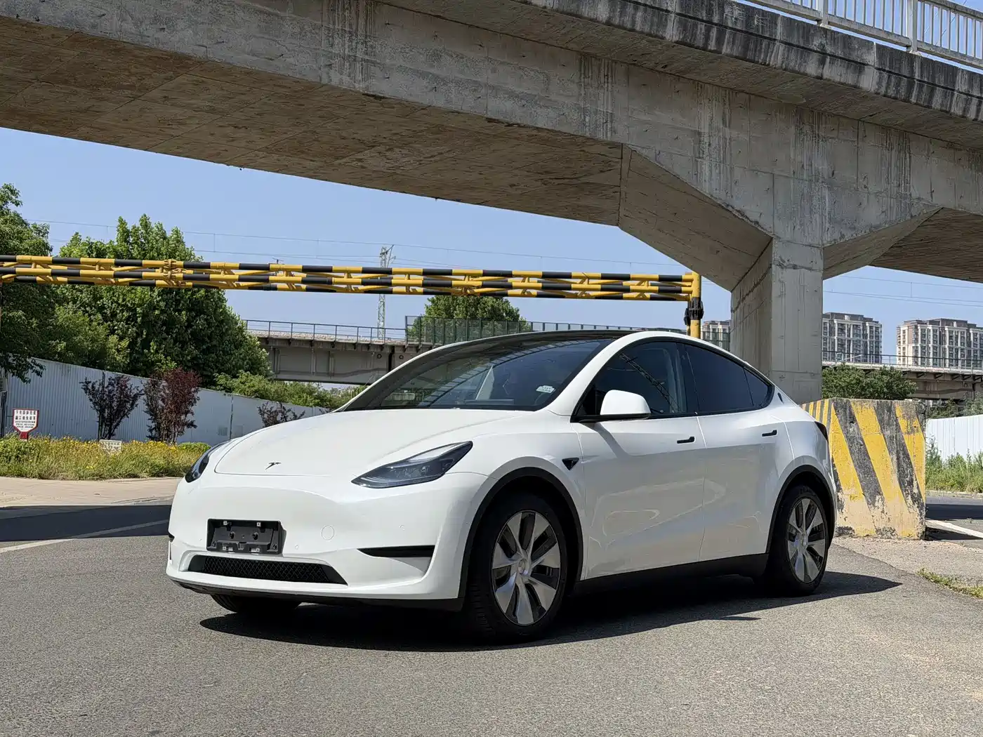 Tesla Model Y 2022 Rear-Wheel Drive Version