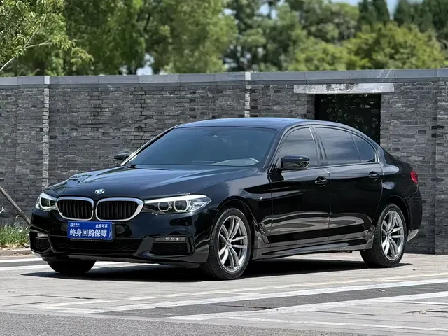 BMW 5 Series 2019 525Li M Sport Package
