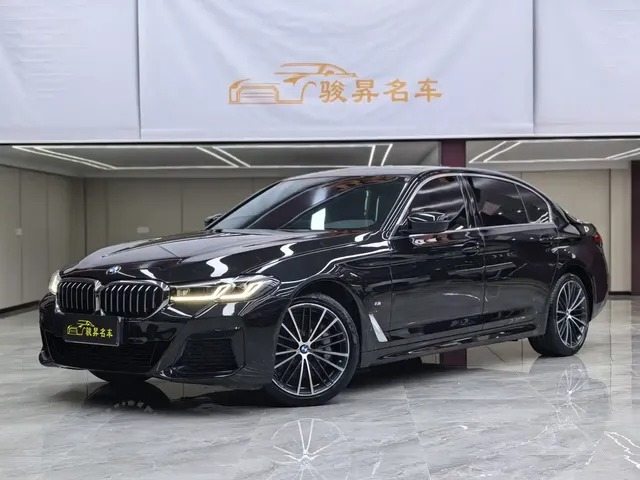 BMW 5 Series 2022 Facelift 530Li Leading M Sport Package