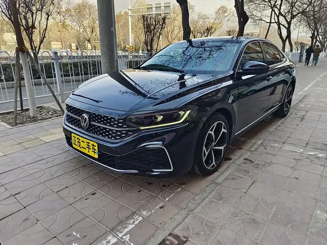 Volkswagen Passat 2023 330TSI Starlight Elite Edition