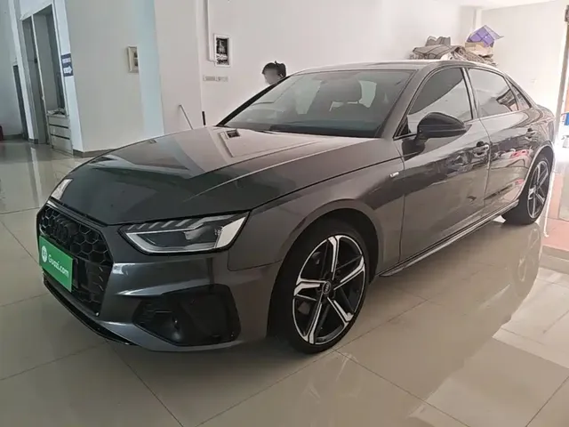 Audi A4L 2024 40 TFSI Luxury Dynamic