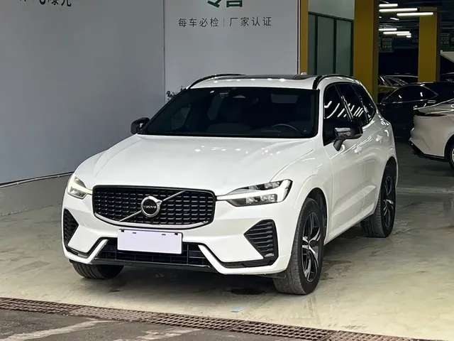 Volvo XC60 2022 B5 AWD Zhiyuan Sport Edition