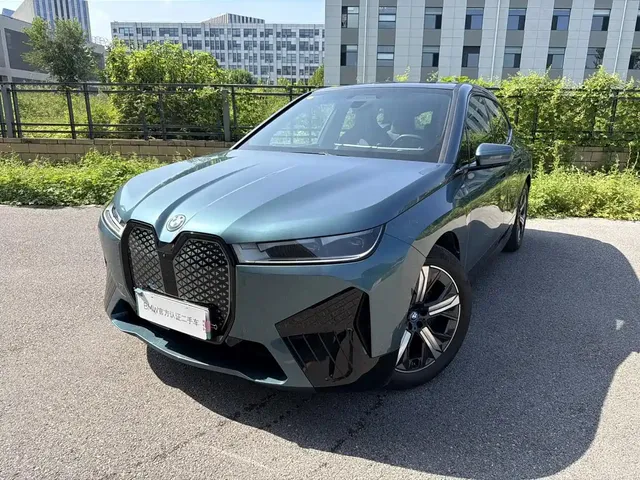 BMW iX 2023 xDrive40