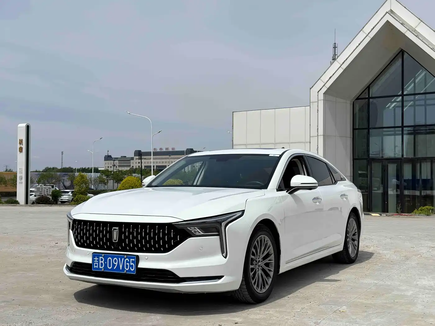 Besturn B70 2023 Model 3rd Gen 1.5T Automatic Joy 70th Anniversary Edition