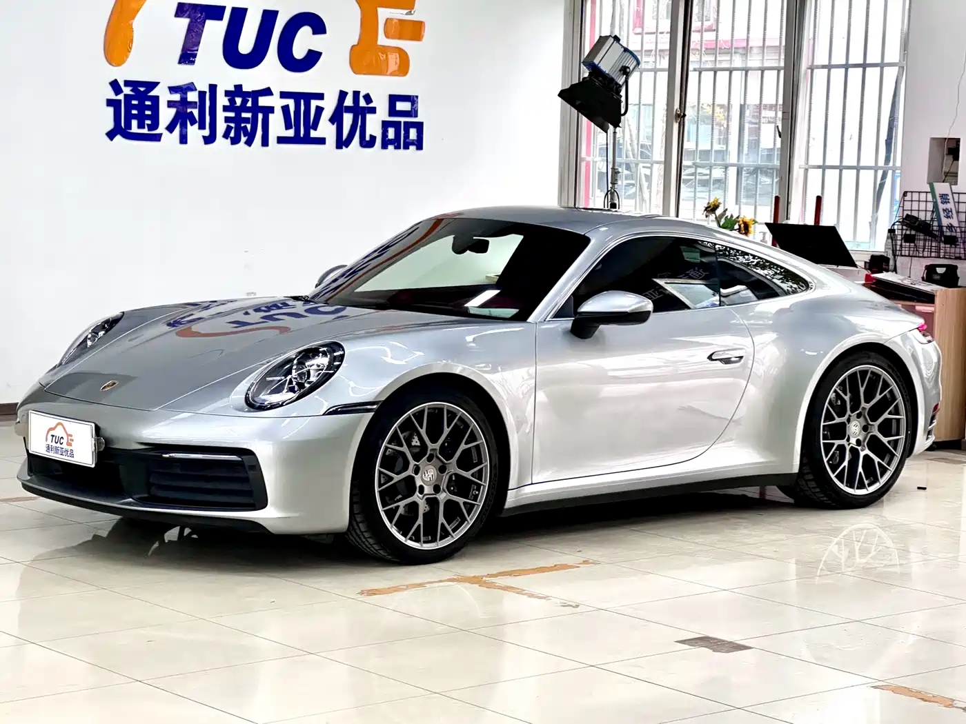 Porsche 911 2023 Carrera 3.0T