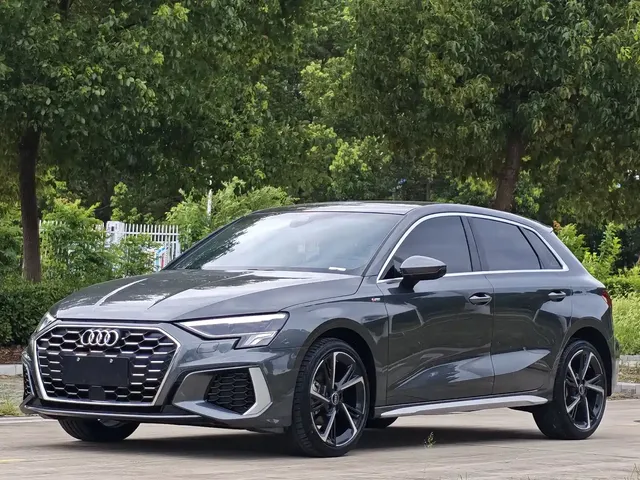 Audi A3 2023 Facelift Sportback 35 TFSI Fashion Sport