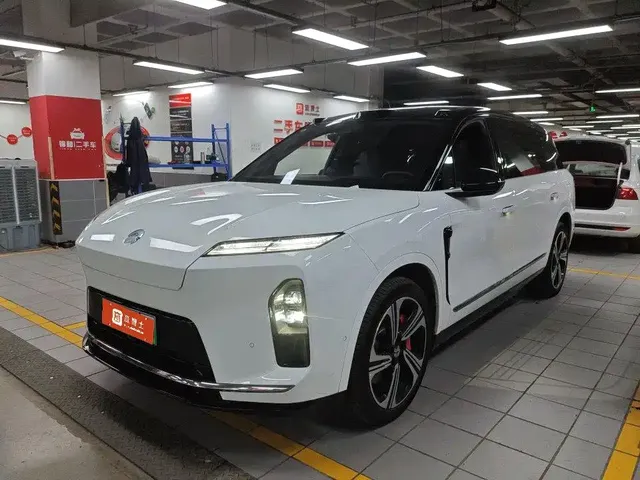 NIO ES8 2025 Model 6-Seat Executive Luxury Edition