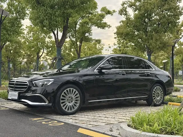 Mercedes-Benz E-Class 2023 Facelift E 300 L Luxury