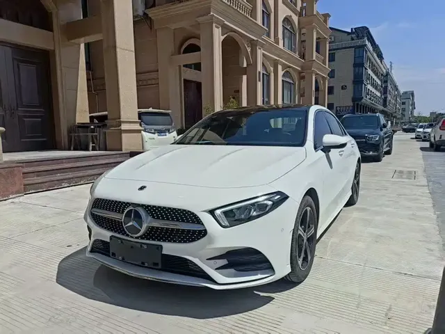 Mercedes-Benz A-Class 2022 Facelift II A 200 L Sport Sedan Fashion