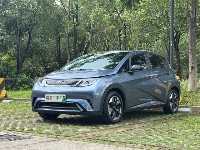 BYD Dolphin 2025 420km Fashion Edition