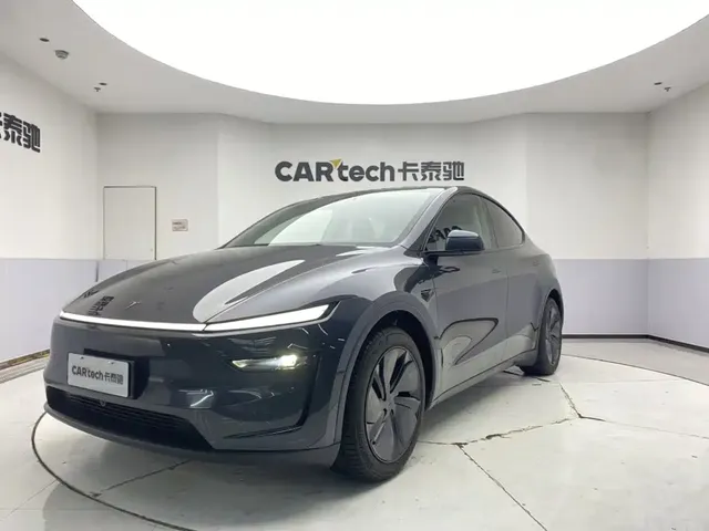 Tesla Model Y 2025 Rear-Wheel Drive