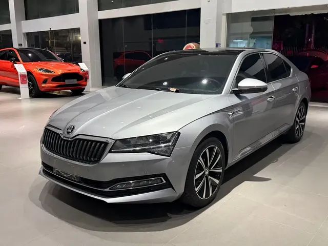 Škoda Superb 2023 Facelift TSI280 DSG Premium Edition