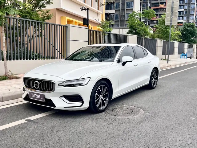 Volvo S60 2022 B4 Smart Comfort Luxury Edition