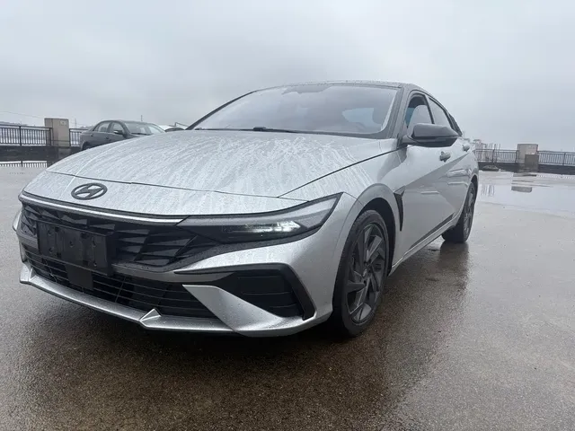 Hyundai Elantra 2023 Model 1.5L CVT LUX Premium Edition