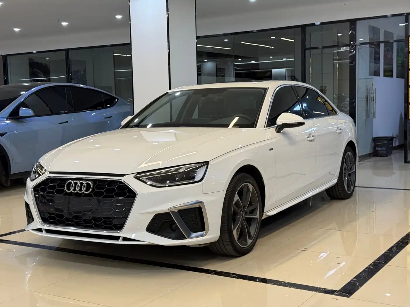 Audi A4L 2023 40 TFSI Fashion Dynamic