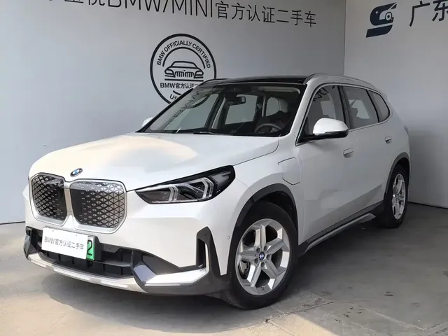 BMW iX1 2026 eDrive25L X Design Package