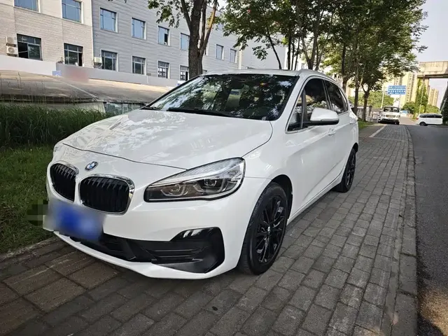 BMW 2 Series Touring 2018 218i Luxury Line