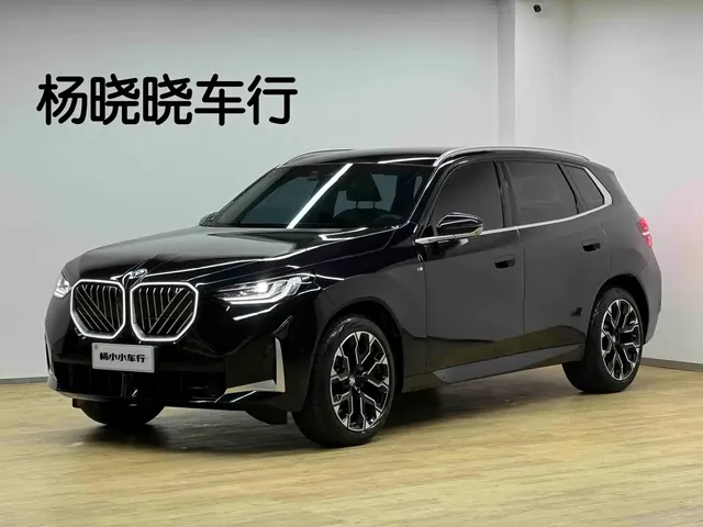 BMW X3 2026 xDrive30L Leading Trim M Sport Shadowline Package