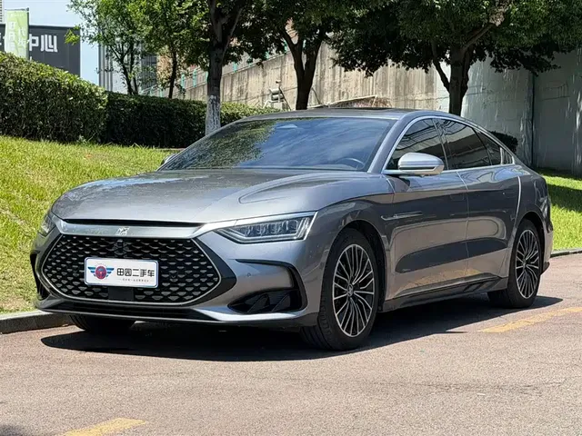 BYD Han 2022 DM-i 121KM Premium Edition