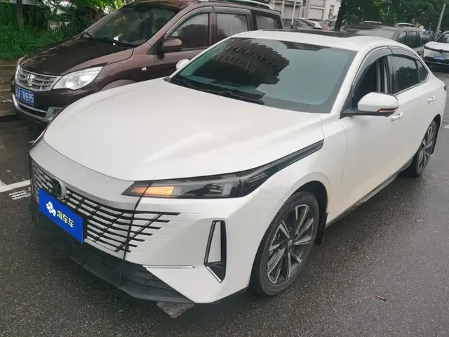 Changan Eado 2025 Blue Whale 1.5T 500Bar Flagship