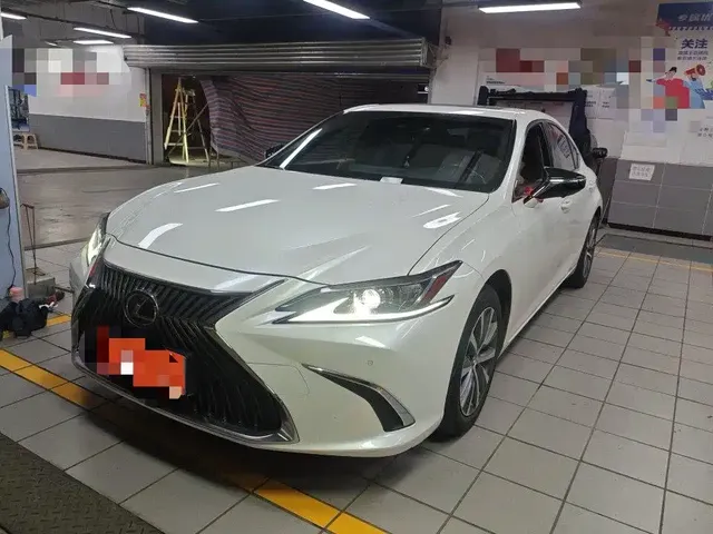 Lexus ES 2021 200 Excellence Edition