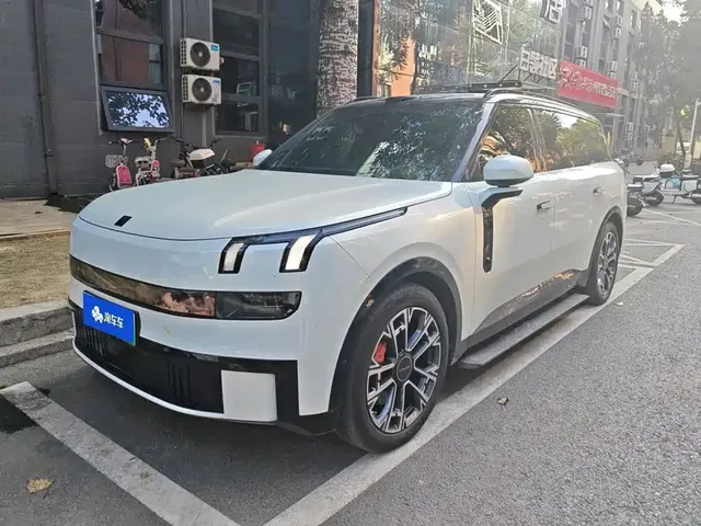 Lynk & Co 900 2025 2.0T Ultra