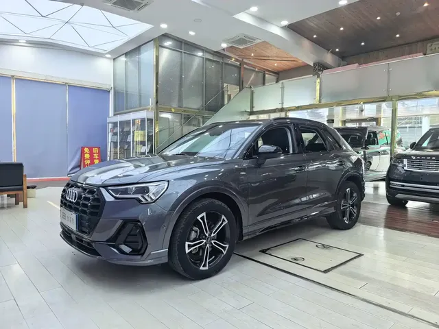 Audi Q3 2021 40 TFSI Fashion Sport