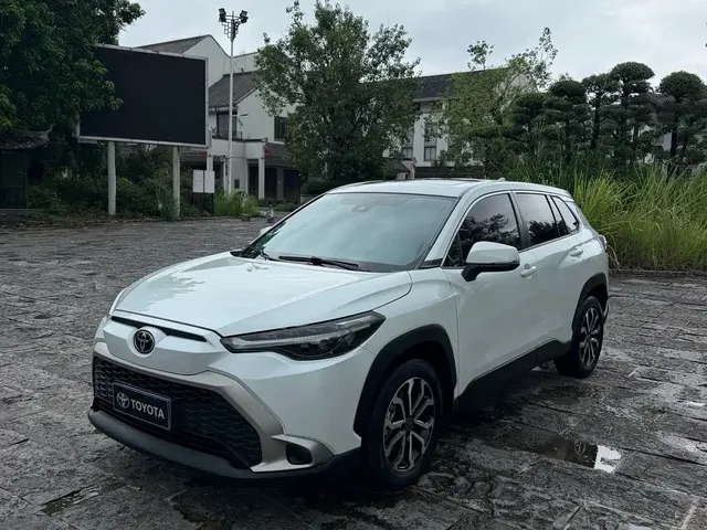 Toyota Frontlander 2022 2.0L CVT Luxury Edition