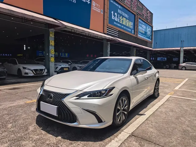 Lexus ES 2021 200 Excellence Edition