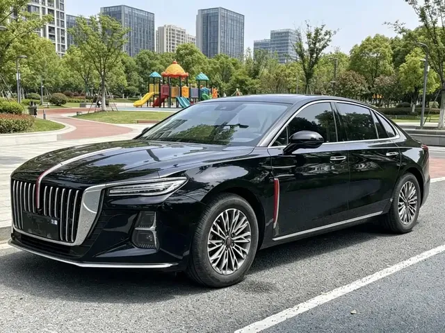 Hongqi H5 2023 2.0T Auto Smart Connect Flag Enjoy