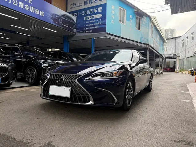 Lexus ES 2023 200 Excellence Edition