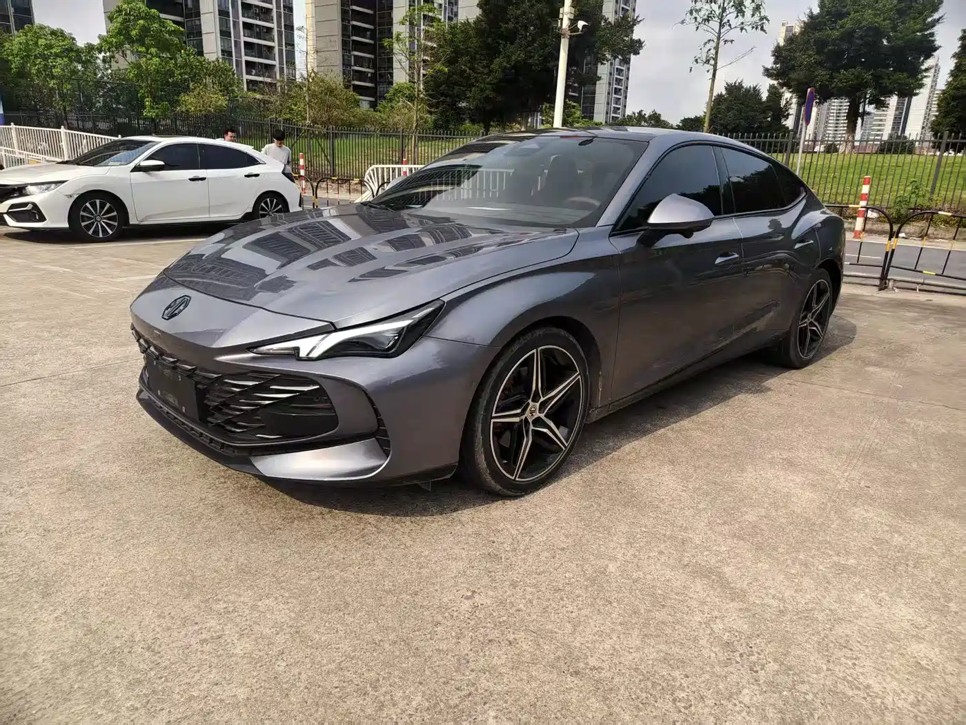 MG 7 2023 2.0T Automatic Trophy+ Exciting World Edition