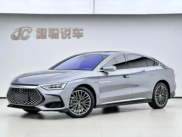 BYD Han 2023 DM-i Champion Edition 121KM Honor