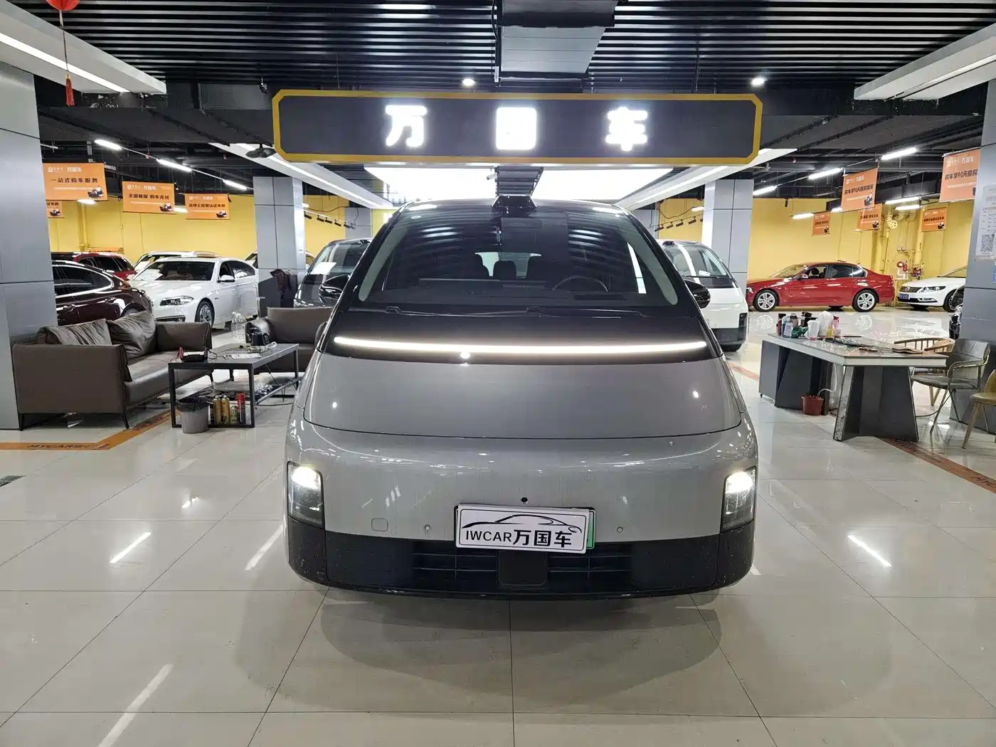 Li Auto MEGA 2024 Ultra