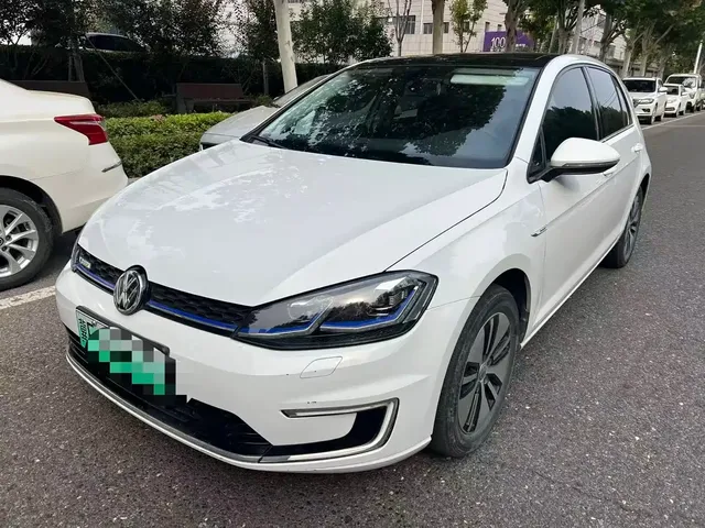 Volkswagen Golf Electric 2020 Chi
