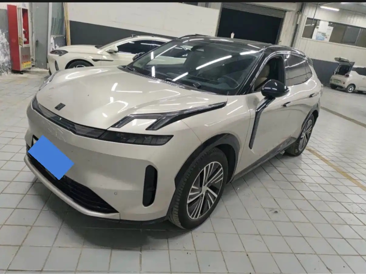 Lynk & Co 08 EM-P 2023 220km 4WD Performance Halo