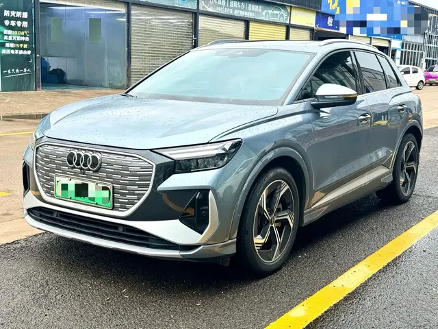 Audi Q4 e-tron 2023 40 e-tron Pioneer Edition