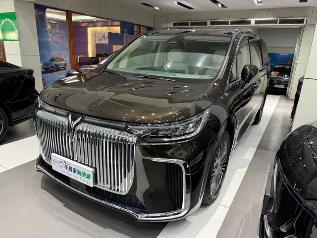 Voyah Auto Voyah Dreamer 2025 PHEV 4WD Kunpeng Premium Edition