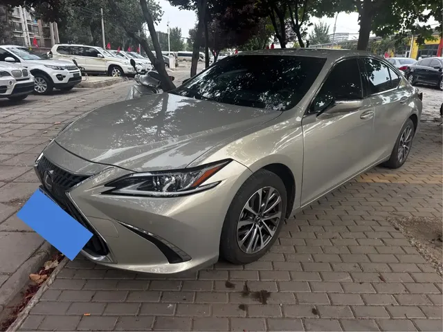 Lexus ES 2024 200 Premium Edition