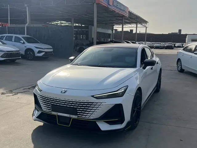 Changan UNI-V 2023 1.5T Sport Edition