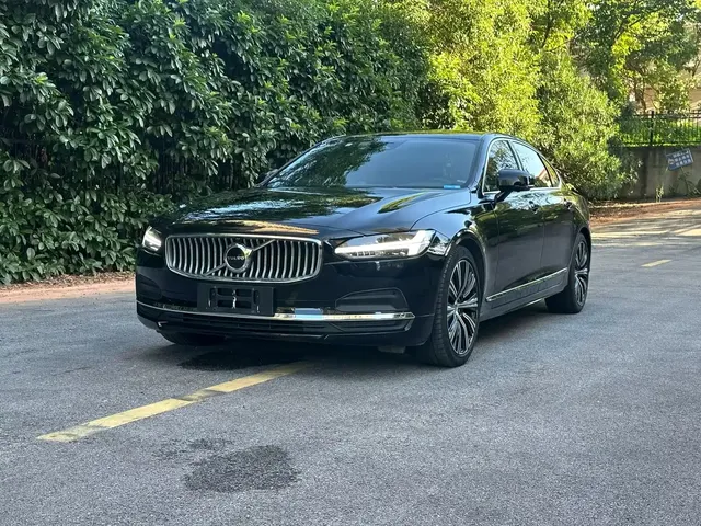 Volvo S90 2023 B5 Intelligent Vision Luxury Edition